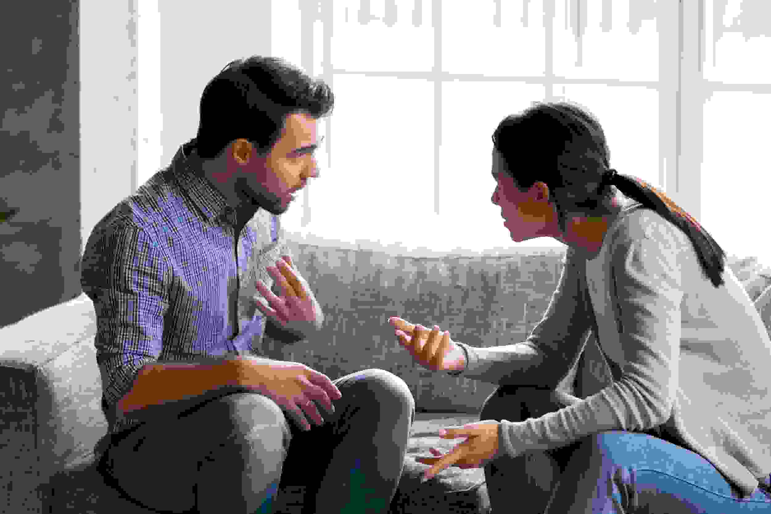 6 Types of Gaslighting and 5 Tips to Avoid Being Gaslighted