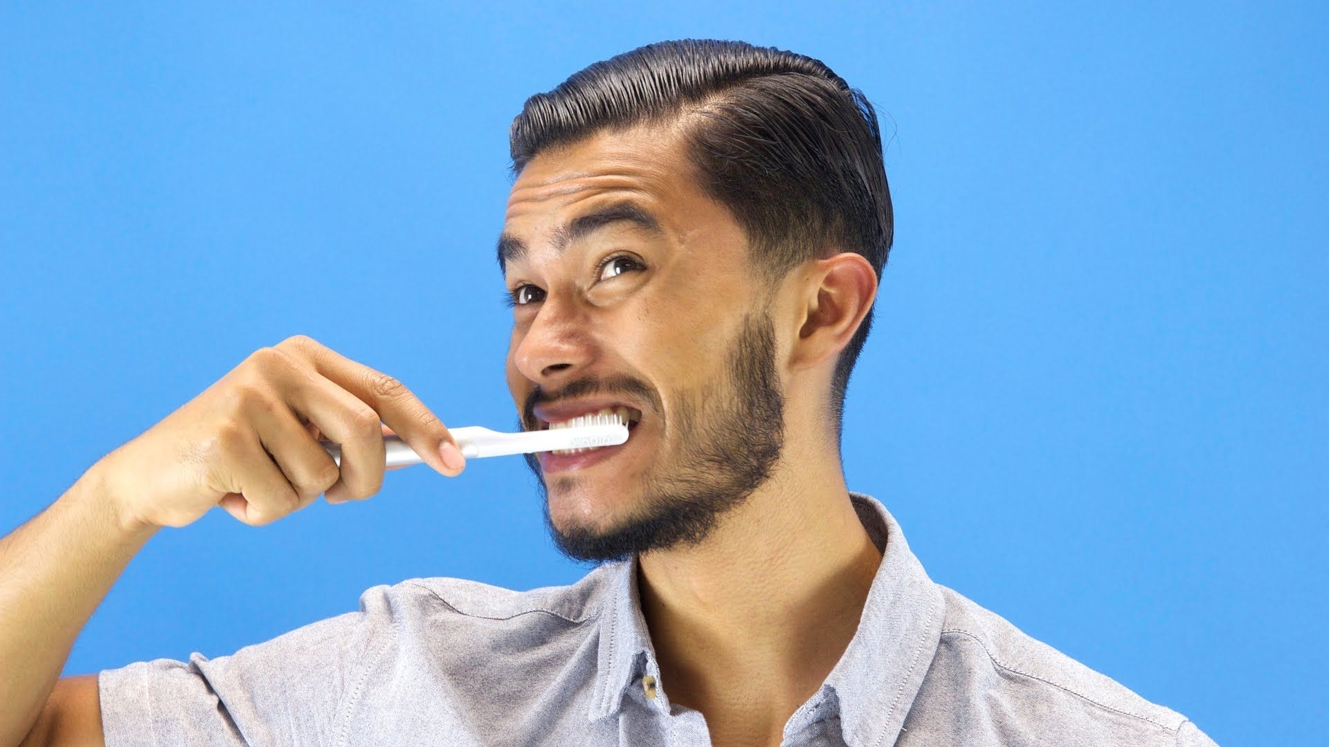 Brush your teeth before or after breakfast