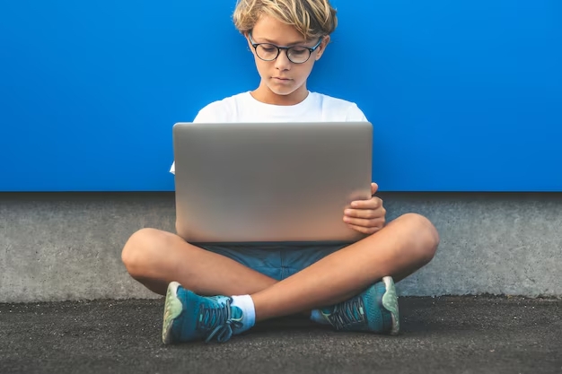 Cognitive Impact of Screens on Adolescents