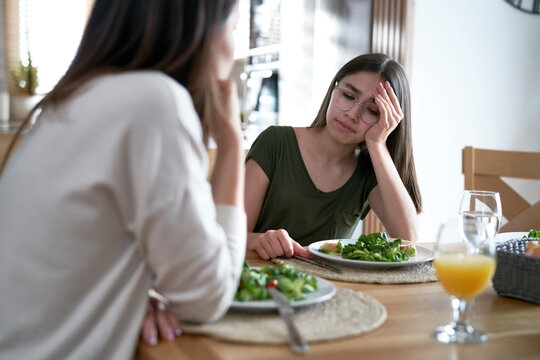 Eating disorders in adolescents