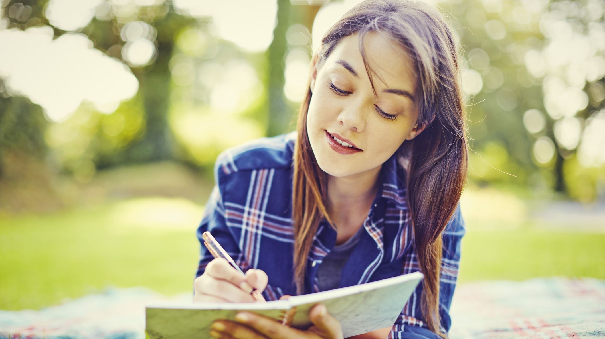 How do you regain your self-confidence Person writing positive affirmations to rebuild self-confidence