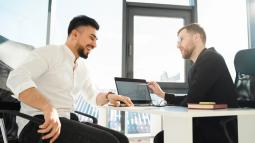 Your Top Five Closest Friends’ Influence On Your Success