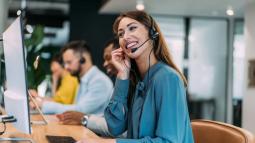 3 Perks for Working in Customer Service