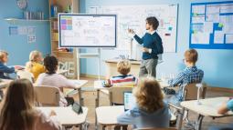 How to Succeed as a Teacher and Work with Students in the Digital Age?