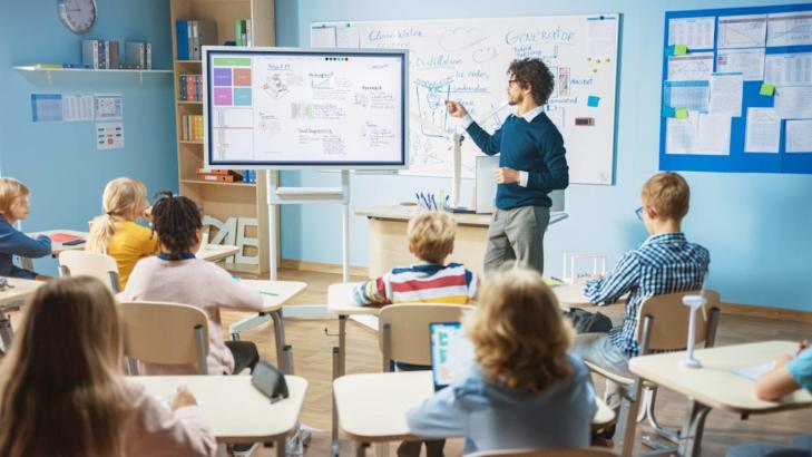 How to Succeed as a Teacher and Work with Students in the Digital Age?