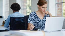 How Can You Regain Your Attention in a World Full of Distractions?