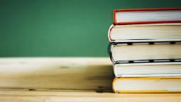 5 Books Motivate You and Give a Different Perspective